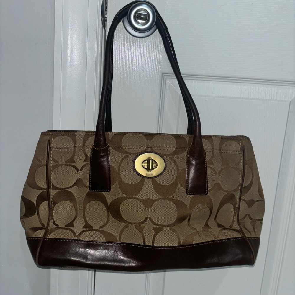 VINATGE COACH BAG